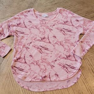Pink Tie dye cozy size M vneck sweater top 💝